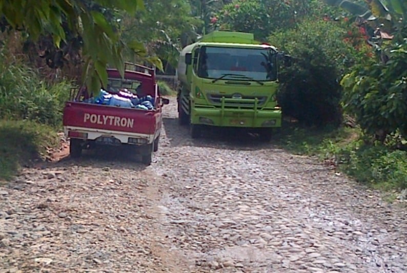 jalan rusak jalan rusak 2