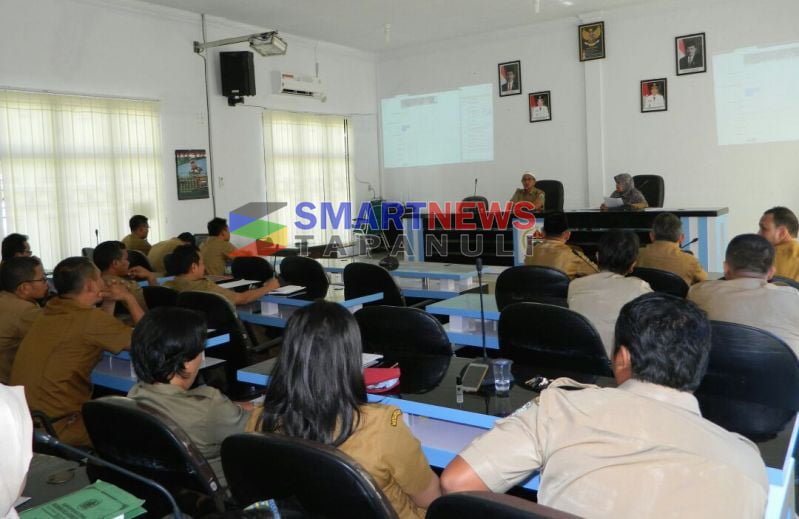 Bappeda Tapteng Bahas Satuan Standar Harga dengan Menggunakan Aplikasi 1 ssh copy