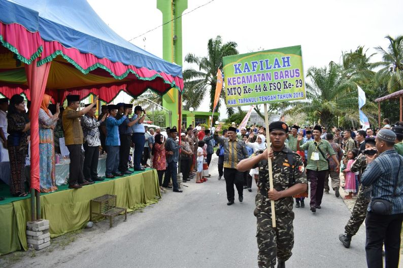 Galeri Foto: Pembukaan MTQ Ke-44 dan FSQ Ke-29 Kabupaten Tapanuli Tengah 2018 5 10