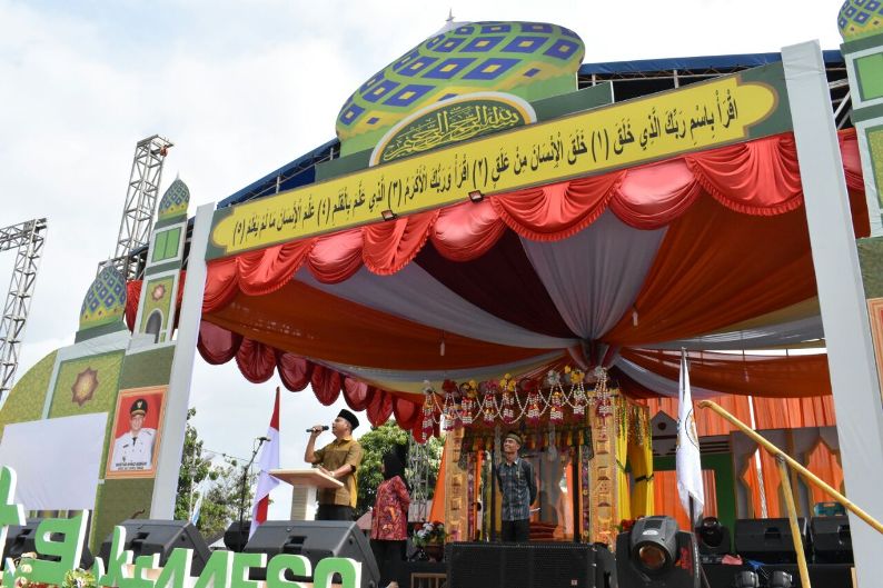 Galeri Foto: Pembukaan MTQ Ke-44 dan FSQ Ke-29 Kabupaten Tapanuli Tengah 2018 1 7