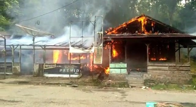 kebakran rumah kebakran rumah