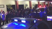 Jenazah Anggota Polisi Mako Brimob Diserahkan ke Keluarga 20 5af2ec514d550 jenazah anggota polri yang tewas di mako brimob 665 374
