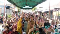 VIDEO: Warga Setuju, Jamil dan Syuryanti Maju Lagi di Pileg 2019 22 jamil