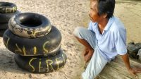 17 Tahun Menyewakan Ban di Pantai Pandan, Sarwedi: Lain Dulu Lain Sekarang 7 sewa ban