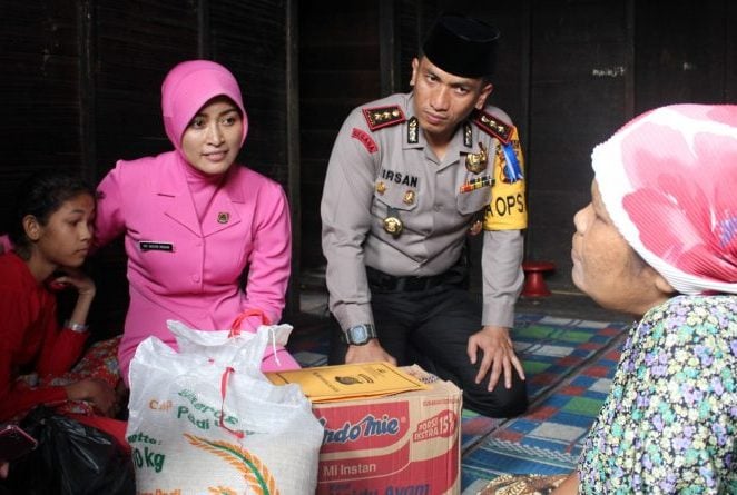 Kapolres Madina Bantu Warga Miskin 1 Kapolres Berbagi 1