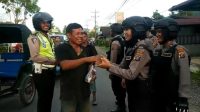VIDEO: Personil Polres Tapteng Patroli dan Berbagi Takjil 13 snapshot 001