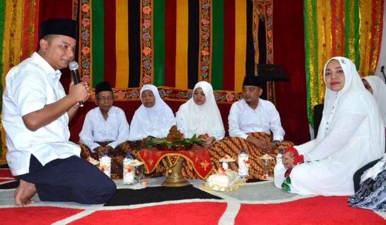 calon haji di tepung tawari calon haji di tepung tawari