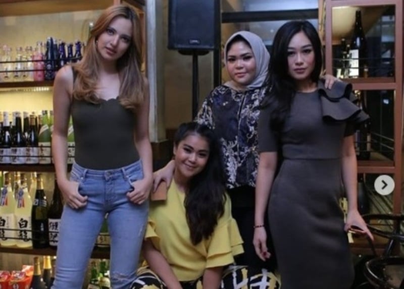 Takut Ditinggal Suami, Nia Ramadhani Ingin Tetap Langsing 1 Screenshot 2018 09 25 Nia Ramadhani Bakrie ramadhaniabakrie • Foto dan video Instagram