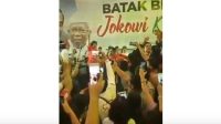 Boru Situmorang Penjual Kue Asal Sibolga Itu Manggung di Jakarta 9 Screenshot 2018 10 04 Penjual Kue Ombus ombus Asal Sibolga itu Tampil Bernyanyi di Jakarta YouTube