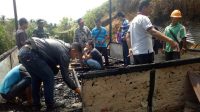 Satu Rumah dan Uang Ratusan Juta Hangus Terbakar 13 rumah terbakar