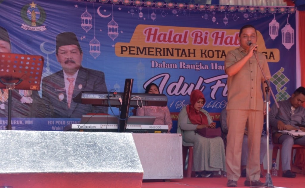 Bupati Tapteng Bakhtiar Ahmad Sibarani bakhtiar