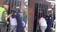 Nguping di Rumah Tetangga, Kepala Wanita Ini Nyangkut di Terali Besi 15 Screenshot 2019 09 06 Kepala Wanita Ini Terjepit Terali Saat Menguping di Rumah Tetangga