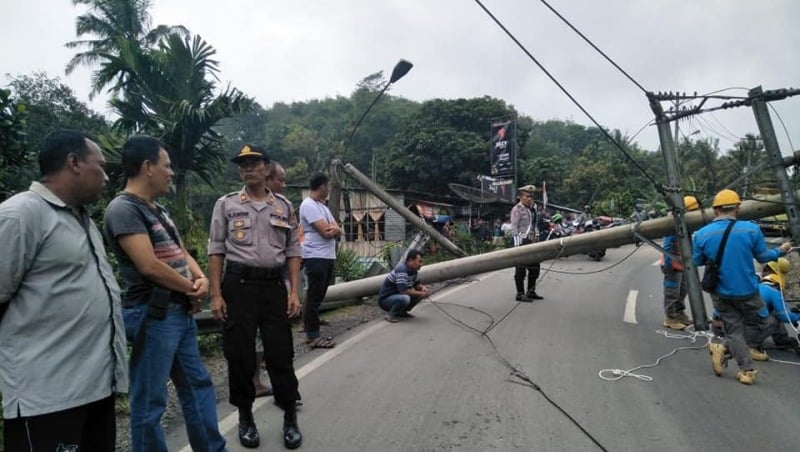 tiang tumbang tiang tumbang