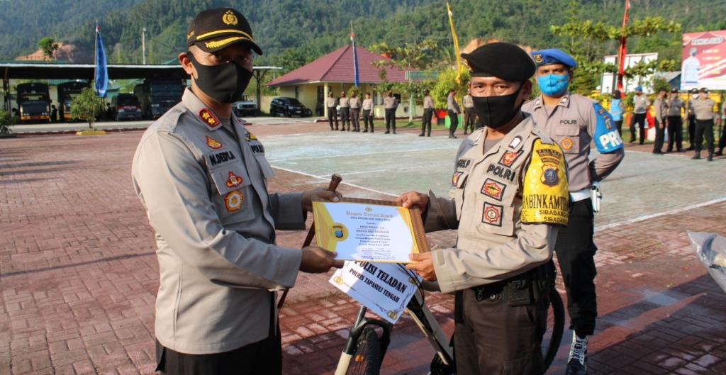 10 Polisi Tapteng Naik Pangkat, Kapolres: Bersyukurlah kepada Tuhan 2 WhatsApp Image 2020 07 02 at 22.08.16