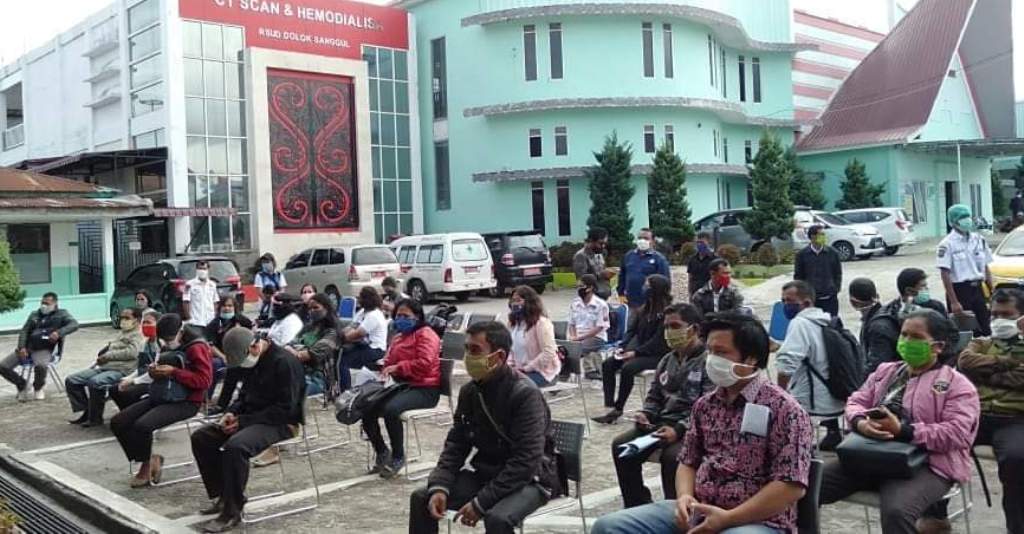Penyelenggara Teknis Pilkada Humbahas Dirapid Test 1 WhatsApp Image 2020 07 09 at 20.57.32