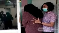 wanita wanita