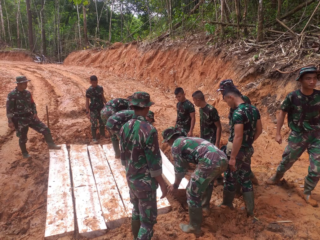 "Terima Kasih TNI, Kami Tak Memikul Hasil Bumi Lagi Untuk Dipasarkan" 2 IMG 20210321 WA0020