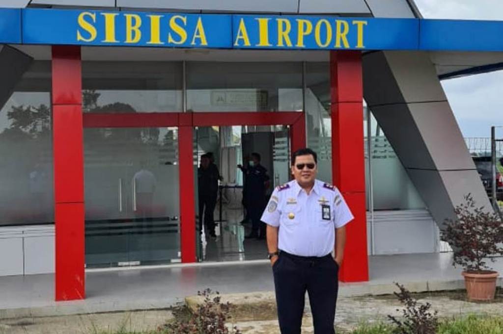 Kepala UPBU FL Tobing Menangkan Sidang Gugatan Perdata Atas Tanah di Bandara Sibisa 1 Kepala Unit Penyelenggara Bandar Udara (UPBU) Dr FL Tobing, Capt. M. Kurniawan. (Fdoto: dok_istimewa)