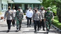 Dua Waka Polres Datangi Markas TNI di Sibolga, Polwan Juga Ikut! Waka Polres Tapteng dan Sibolga saat Disambut di Makorem 023/KS.