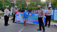 Polisi di Sibolga Bagi-bagi Helm dan Masker WhatsApp Image 2021 06 25 at 20.33.15