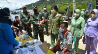 Serbuan Vaksinasi Massal di Pulau Mursala Tapteng.
