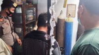 Polisi Gerebek Lokasi Diduga Pengoplos Oksigen di Padangsidimpuan Polisi ungkap pengoplos oksigen di Padangsidimpuan. ANTARA/HO-Polres Padangsidimpuan.