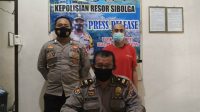 Panik Saat Digerebek Polisi, Pria Warga Sibolga Lakukan Hal Tak Terduga Paparan Tersangka di Mapolres Sibolga. (dok/istimewa)
