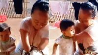Perjuangan Seorang Ibu Menyuapi Anaknya Meski Tanpa Telapak Tangan Bikin Haru Perjuangan Seorang Ibu Menyuapi Anaknya Meski Tanpa Telapak Tangan. Instagram/@memomedsos ©2021 Merdeka.com