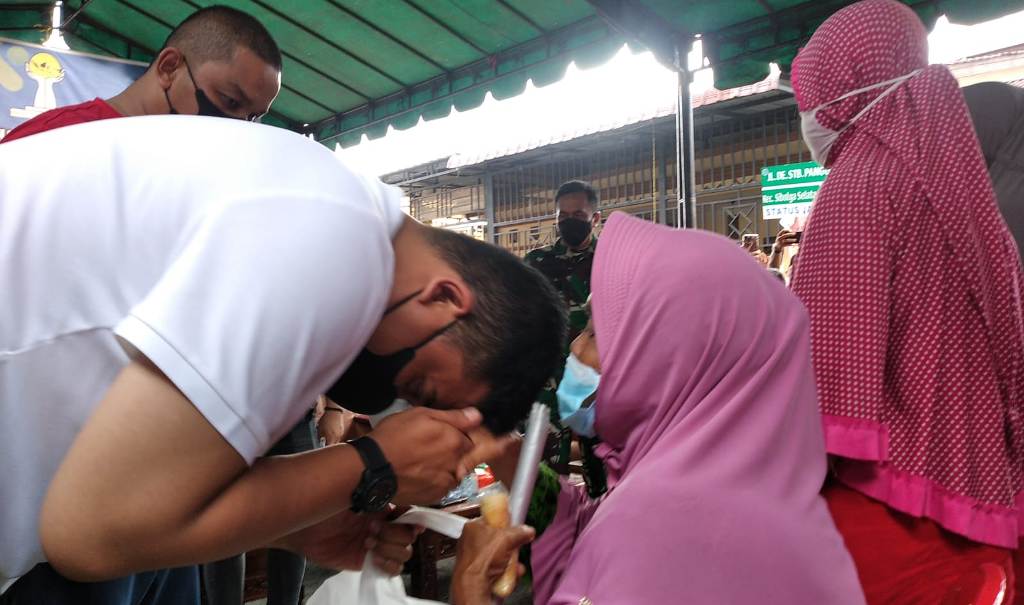 Wakil Ketua Umum DPP Himpunan Pengusaha Muda Indonesia (HIPMI), Bobby Afif Nasution Didampingi Bupati Tapteng Bakhtiar Ahmad Sibarani.