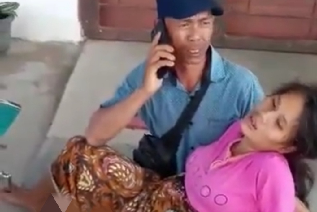 Viral Seorang Wanita Melahirkan di Teras Puskesmas di Tapteng 1 IMG 20221130 094537
