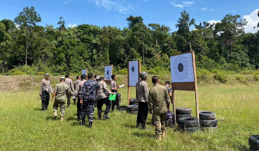 Personil Polres Sibolga Latihan Menembak 2 WhatsApp Image 2022 11 26 at 02.01.19