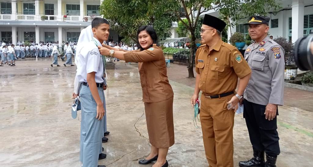 Kacabdisdik Sibolga Hadiri Deklarasi Pelajar Anti Tawuran dan Kekerasan 1 WhatsApp Image 2022 12 04 at 20.25.26