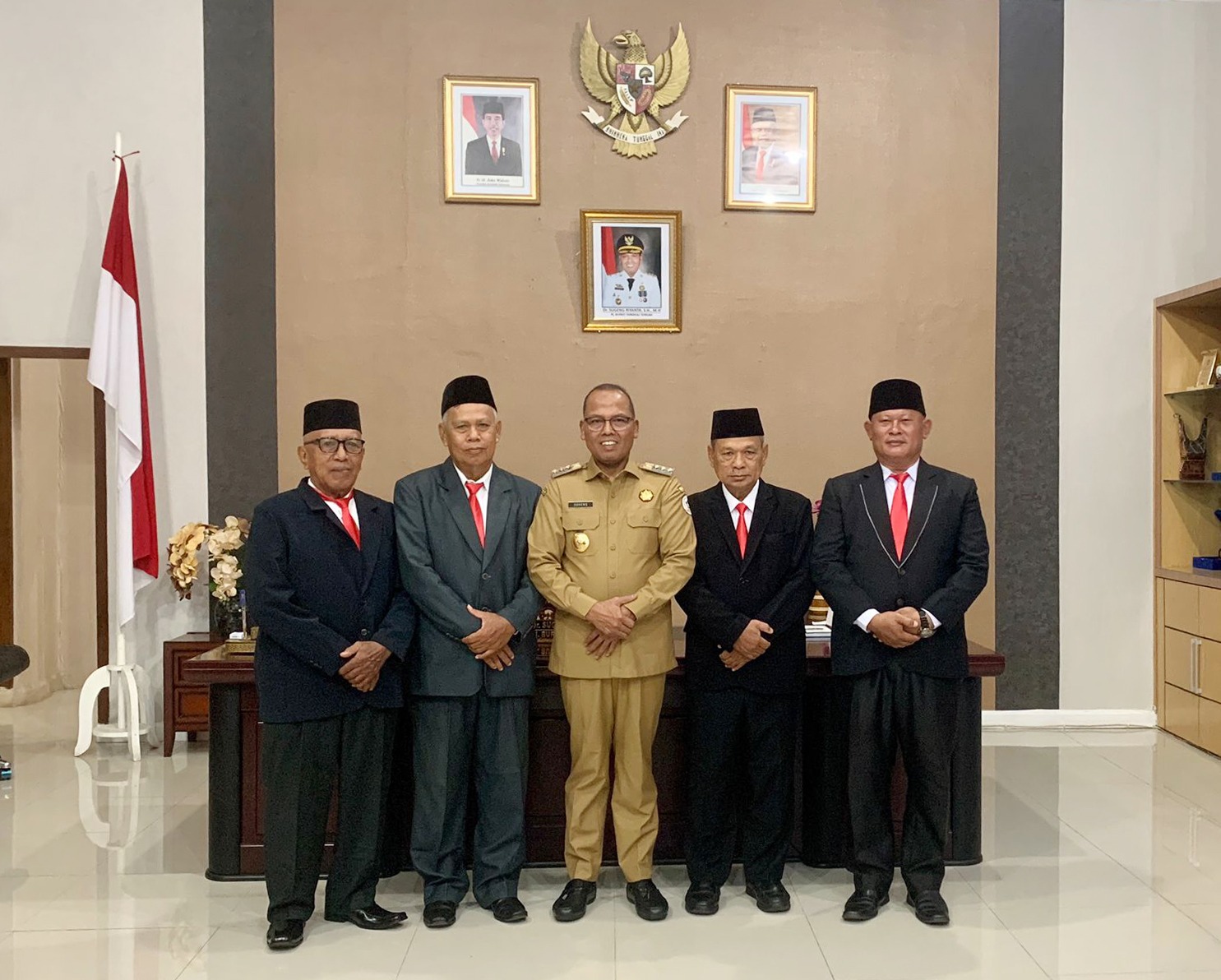 Sugeng Riyanta Lantik Pengurus Baznas Tapteng Masa Bakti 2023-2028. 3 IMG 20240129 WA0005