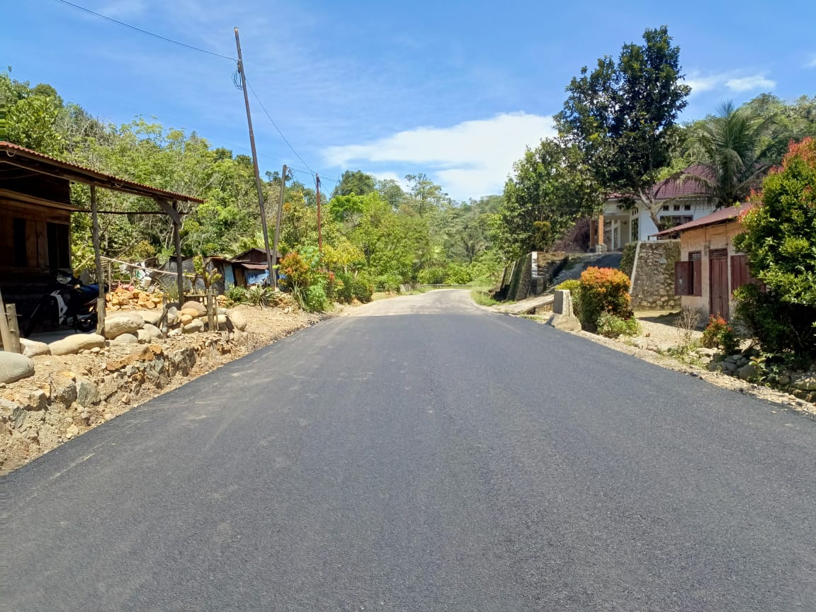Selesai Dikerjakan, Warga Berharap Jalan Sibolga-Tarutung Via Batu Lubang Segera Dibuka 1 IMG 20240918 WA0029