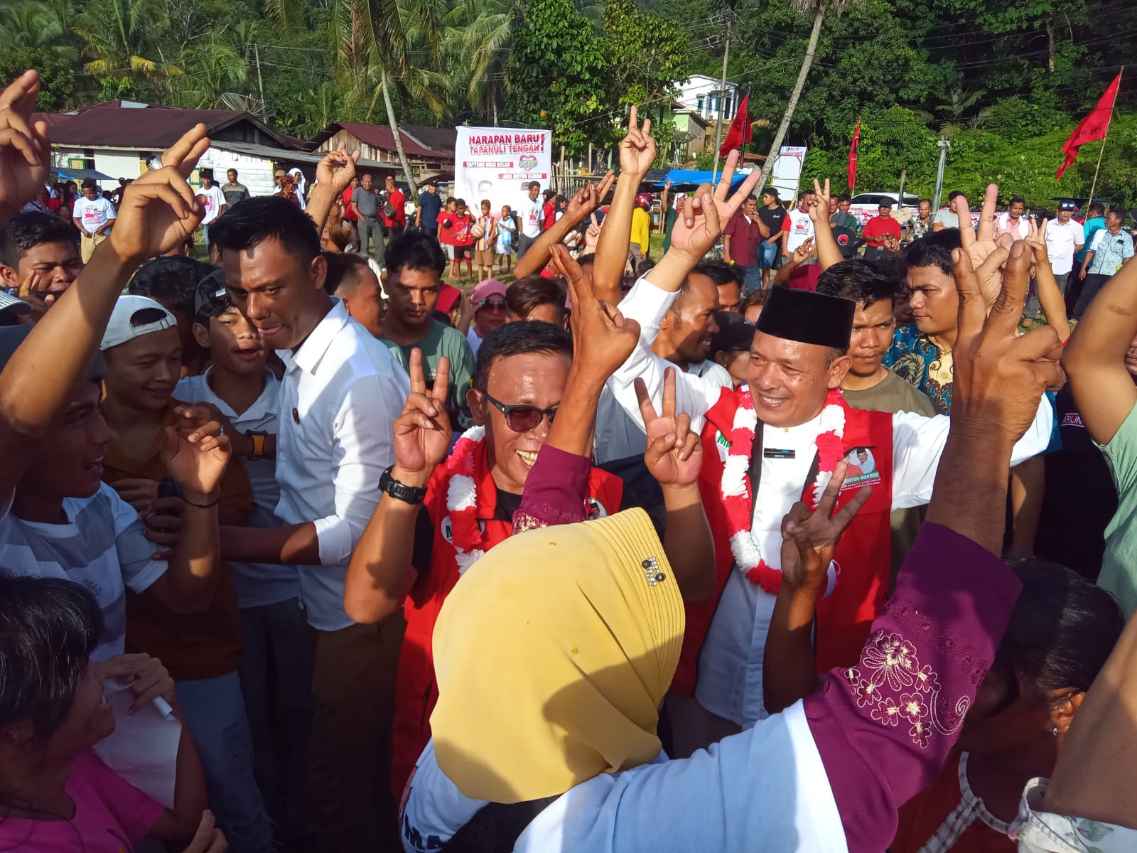 Masinton ke Warga: Kita Tenggelamkan Penindasan dan Intimidasi di Tapteng 2 IMG 20241020 WA0025