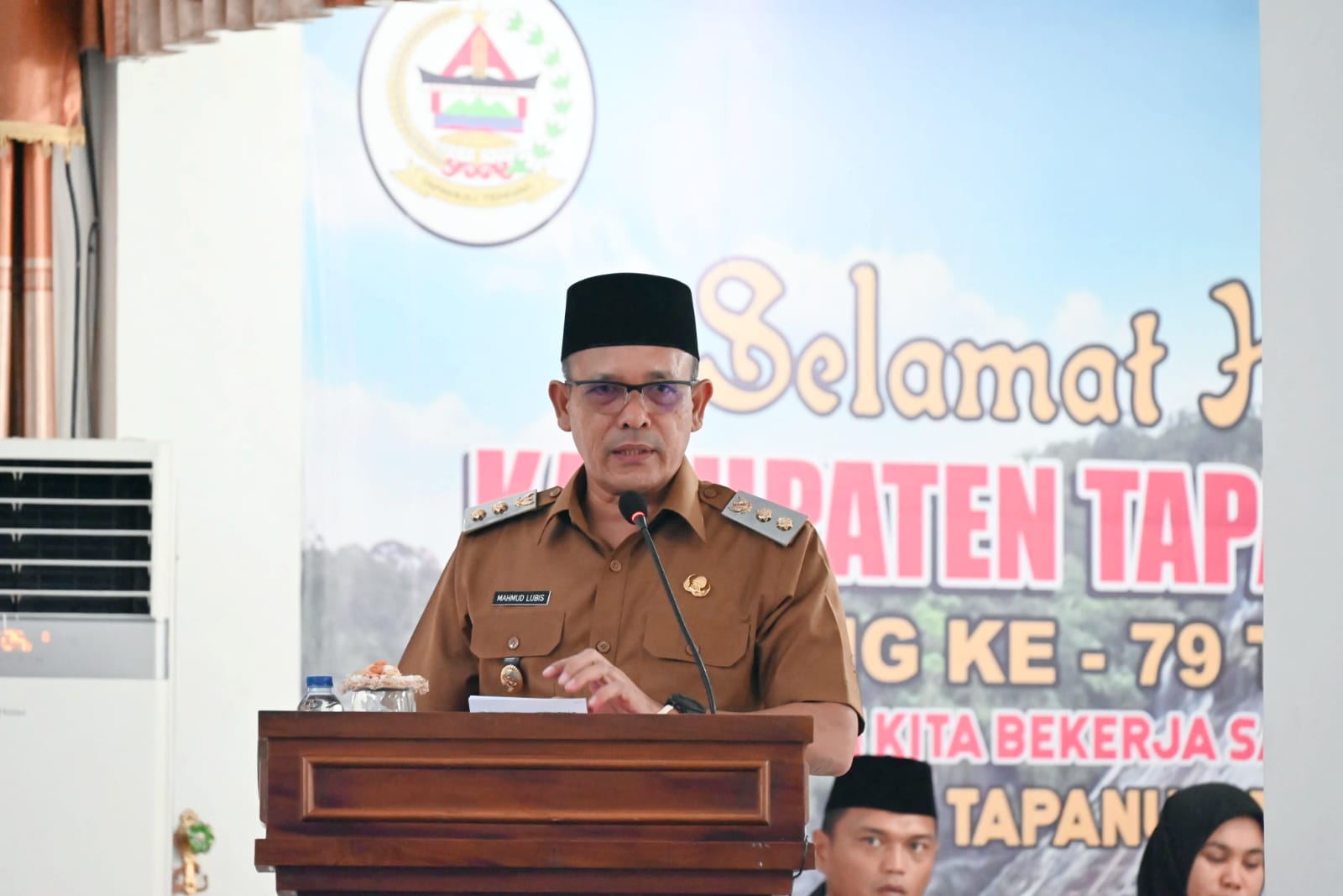 Pemkab Tapteng Terima Rekomendasi LKPJ Bupati Tahun 2024 2 IMG 20250521 WA0011
