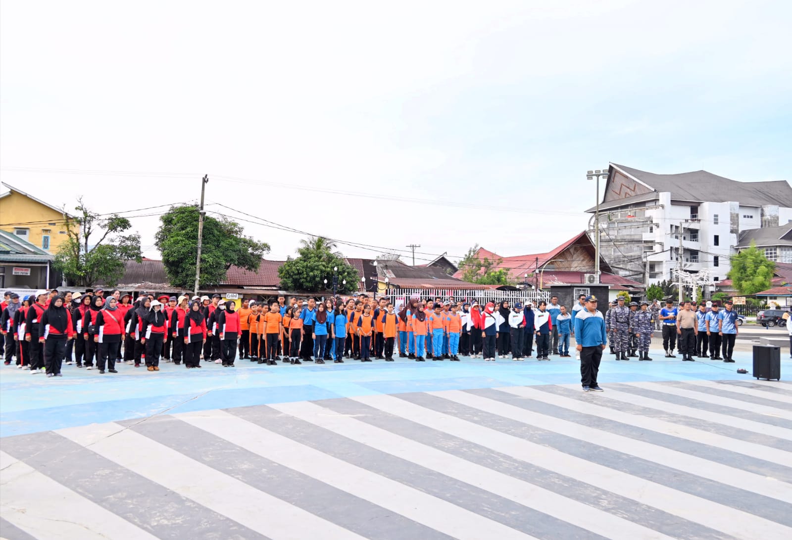 Pemkab Tapteng Aksi Bersih Pantai Jelang Hari Lingkungan Hidup Sedunia 2025 2 IMG 20250604 WA0019