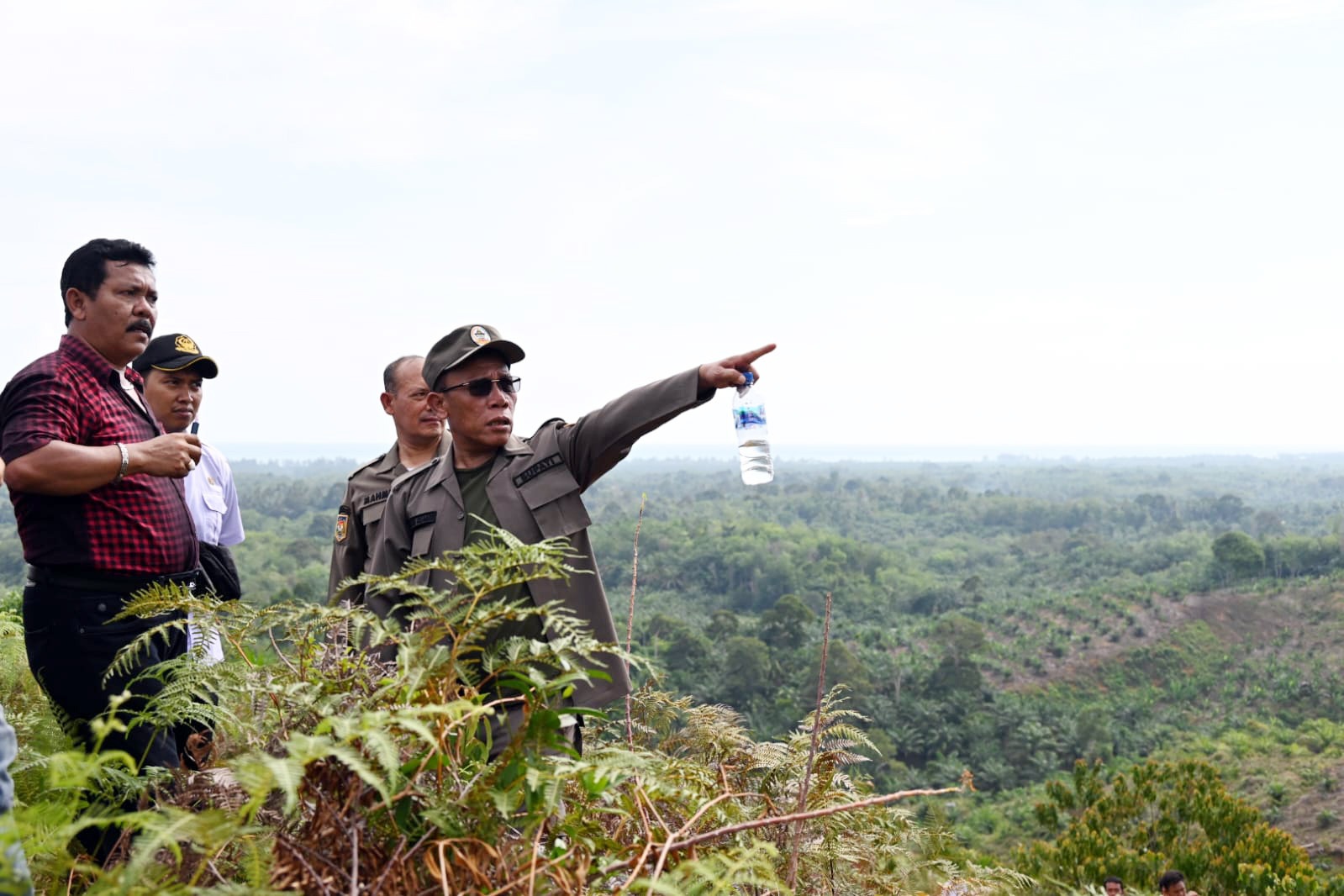 Bupati Tapteng Hentikan Penanaman Sawit di Atas Lahan Hutan Produksi Terbatas 1 IMG 20250731 WA0015