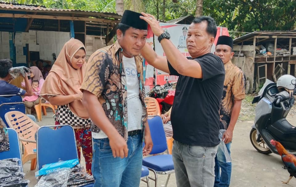 Dana Desa 2025, Pemdes Siharbangan Bagikan BLT kepada 26 KPM 3 IMG 20250731 WA0025
