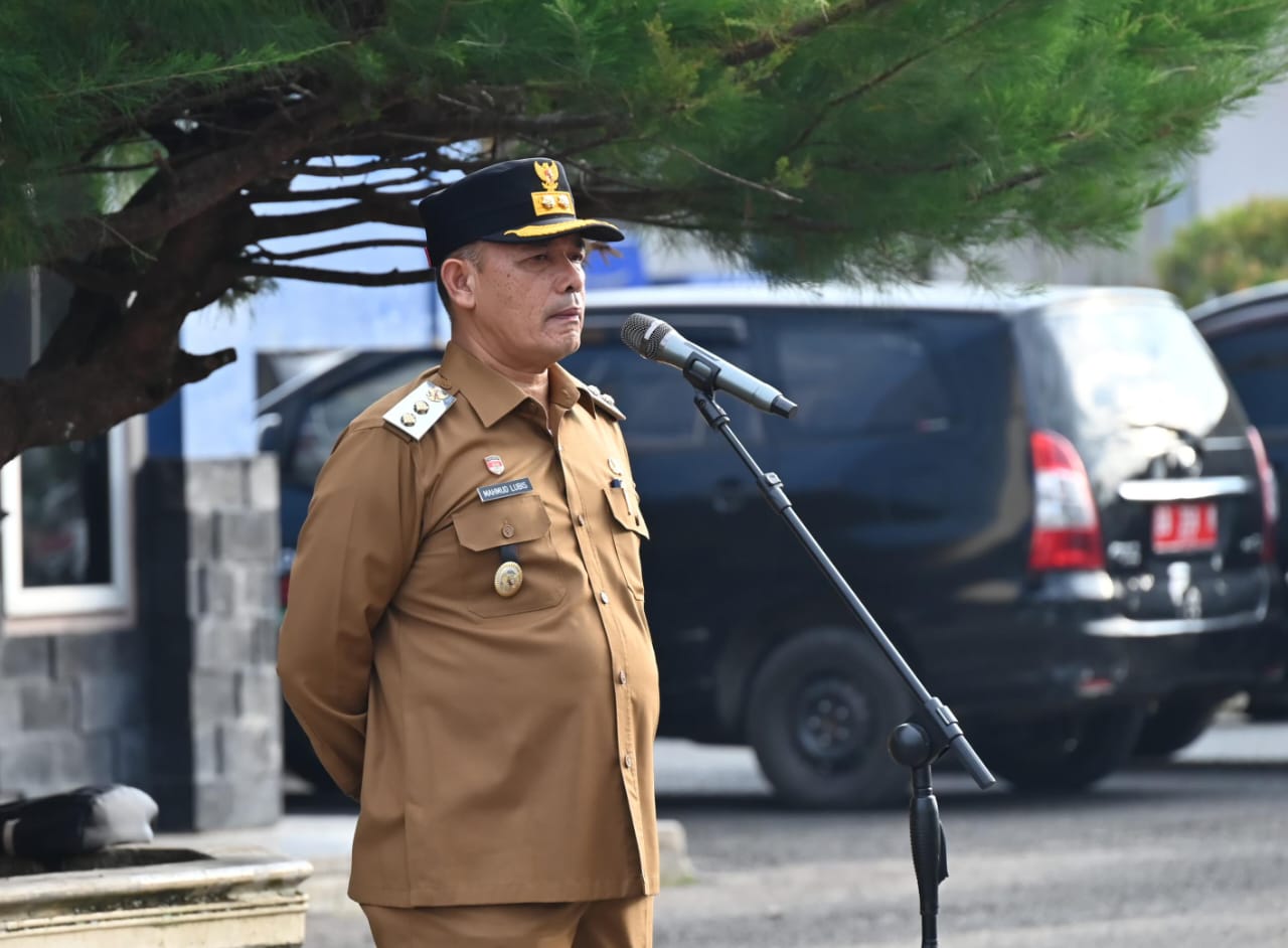 Wakil Bupati Tapteng Minta OPD Bersinergi dengan Staf Melaksanakan Tugas 1 WhatsApp Image 2025 07 28 at 03.53.55