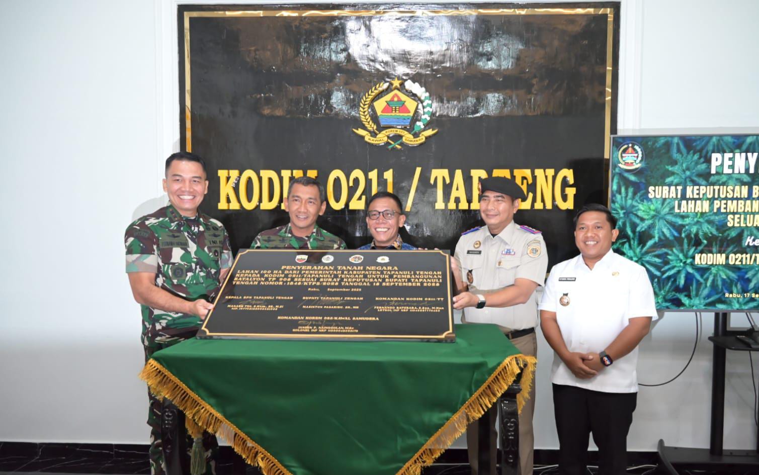 Bupati Masinton Cetak Sejarah Baru Tapteng, Serahkan 100 Ha Tanah Negara Untuk Pembangunan Batalyon Teritorial TNI AD 3 IMG 20250917 WA0007