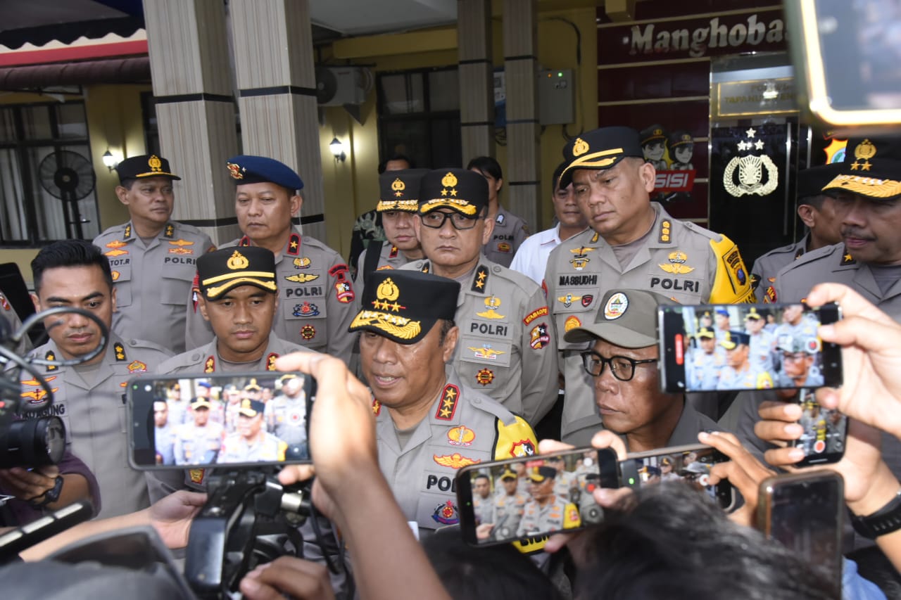 Wakapolri Pastikan Percepatan Penanganan Pasca Bencana Tapteng 2 IMG 20251227 WA0026