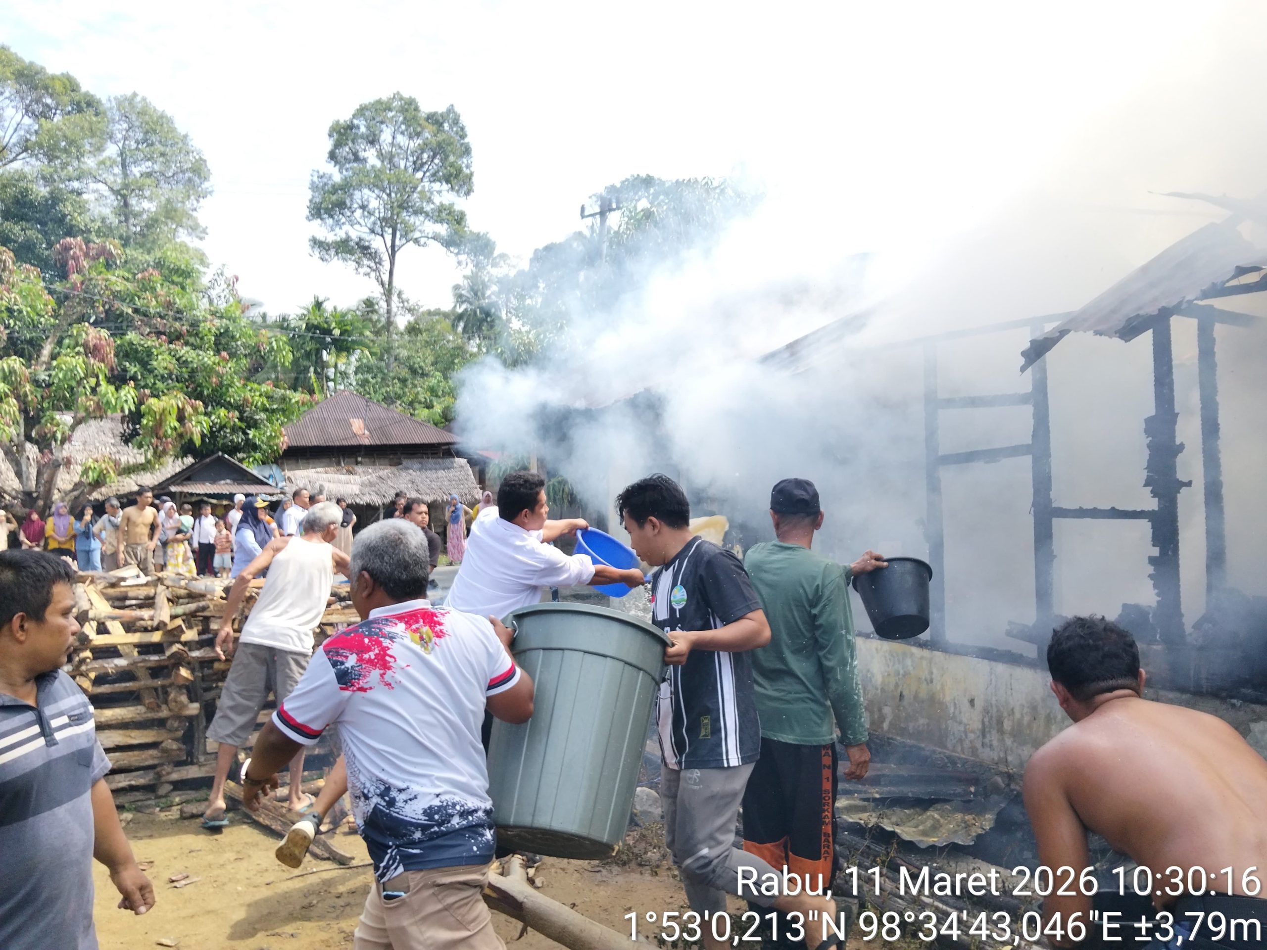 Kebakaran Hanguskan Rumah Semi Permanen di Sorkam 1 IMG 20260312 WA0021 scaled