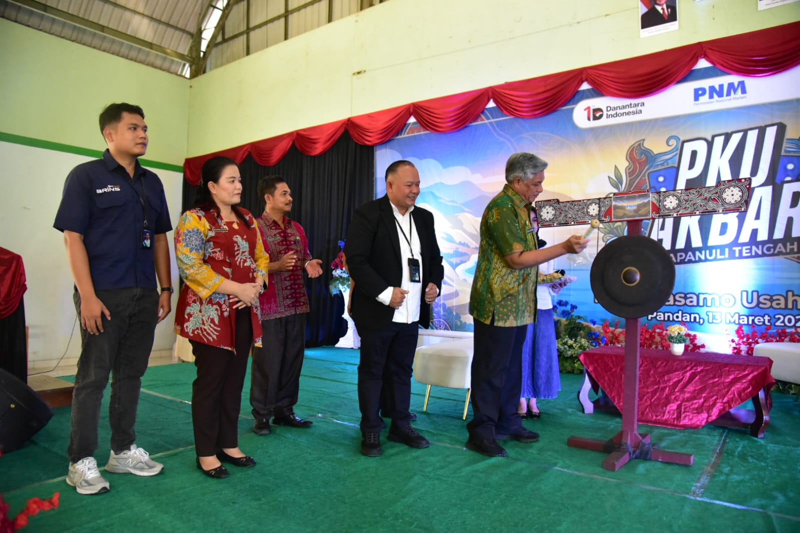 Dihadiri 250 UMKM, Sekda Tapteng Buka PKU PNM Dorong Pemulihan Ekonomi 1 IMG 20260314 WA0002