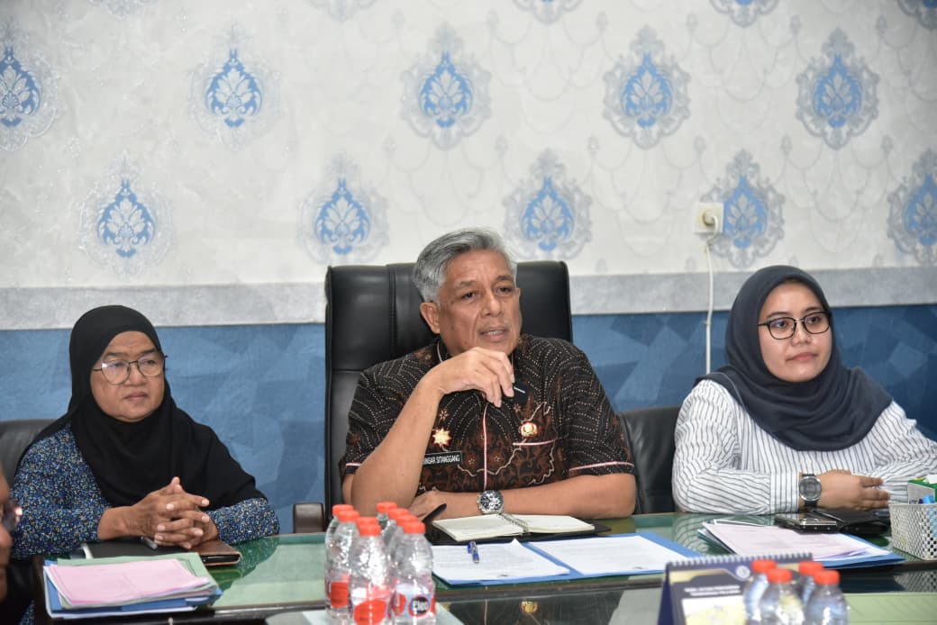 Pemkab Tapteng Sosialisasikan dan Terapkan WFH Setiap Jumat 1 WhatsApp Image 2026 04 09 at 08.25.14