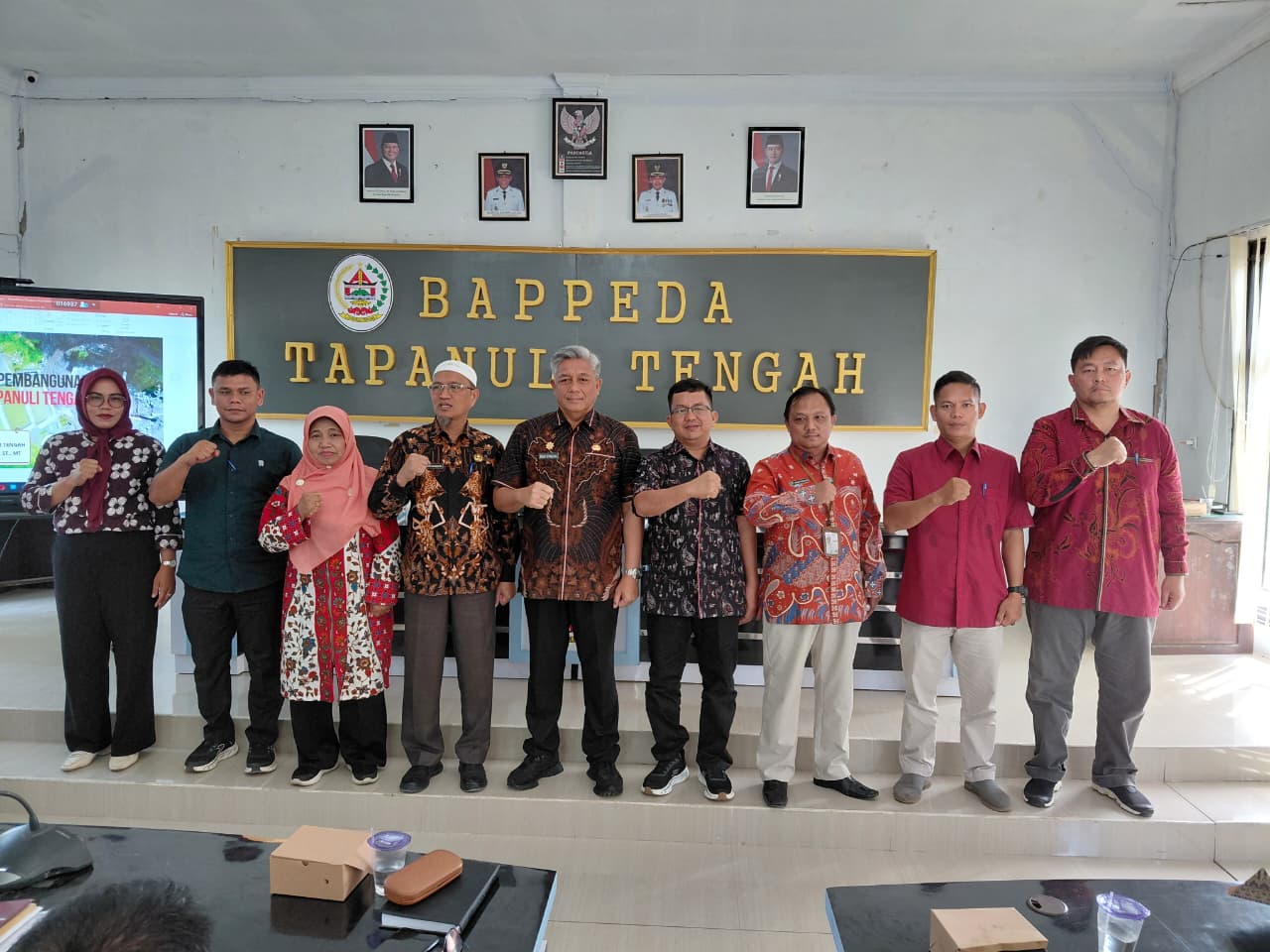 Sekda Binsar: 2027 Pemkab Tapteng Fokuskan Percepatan Pemulihan Pascabencana 1 WhatsApp Image 2026 04 10 at 03.38.48 1