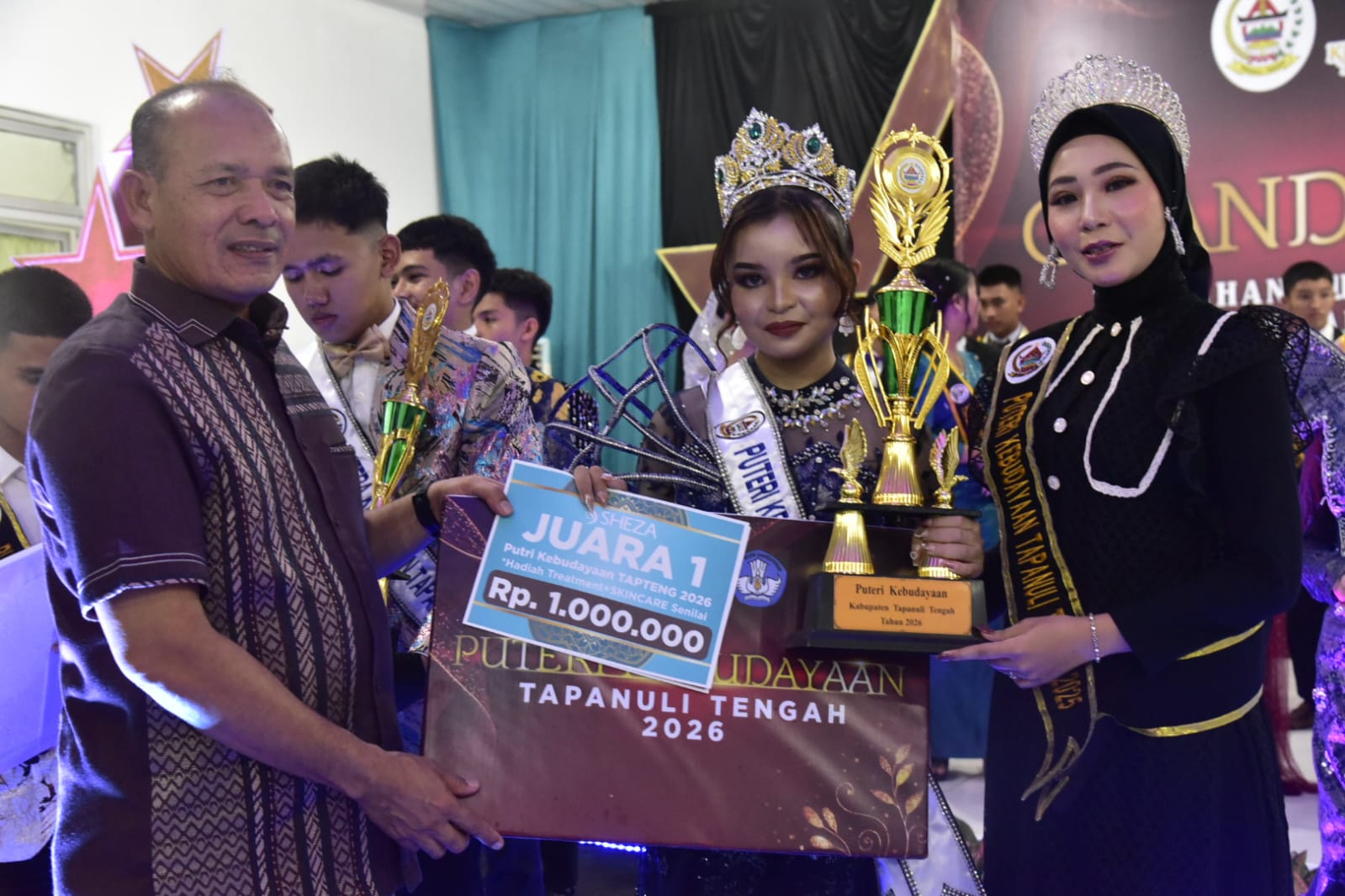 Pemkab Tapteng Kukuhkan Duta Budaya 2026 1 WhatsApp Image 2026 05 13 at 01.02.03