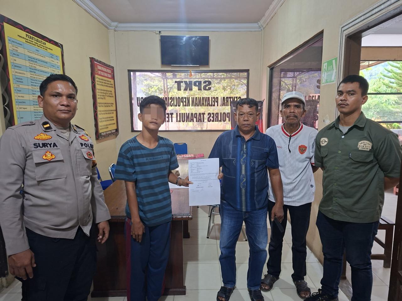 Curi Duit di Sarudik, AT Warga Padang Sempat Diamankan Warga ke Kantor Lurah 1 WhatsApp Image 2026 05 19 at 00.52.58