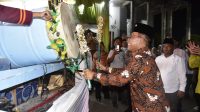 Pesan Bupati Masinton saat Lepas Ribuan Peserta Pawai Takbiran di Kota Pandan 2 WhatsApp Image 2026 05 26 at 18.09.47 1