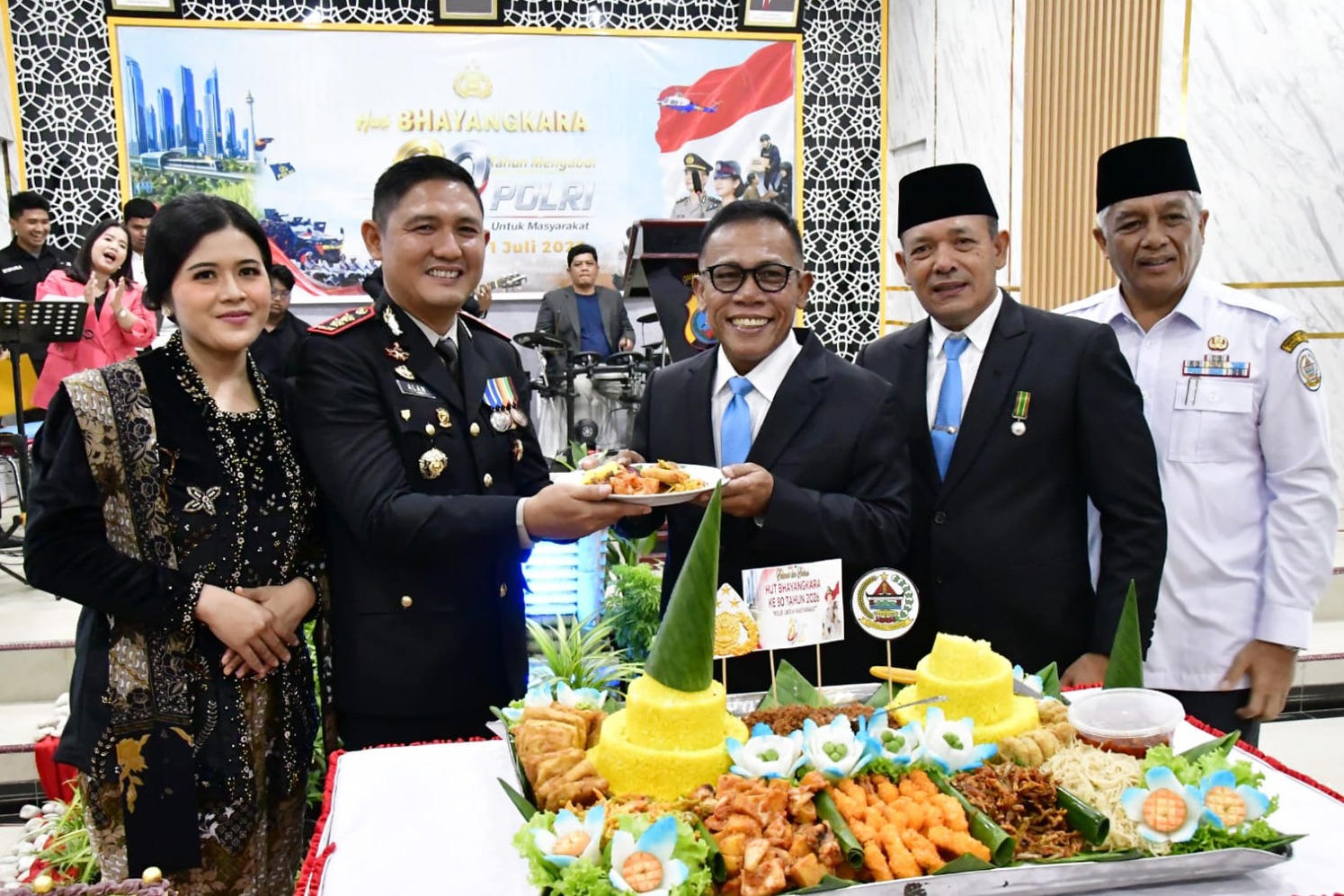 Bupati Tapteng Apresiasi Sinergi Polri Melayani Masyarakat 1 IMG 20260701 WA0034
